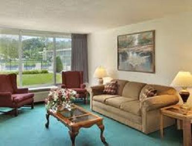 Macomb Inn Інтер'єр фото