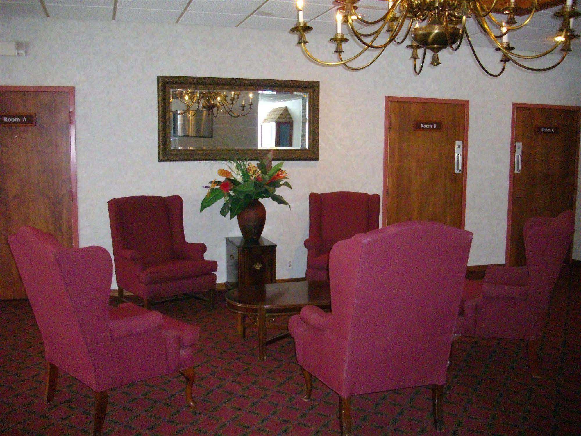 Macomb Inn Екстер'єр фото